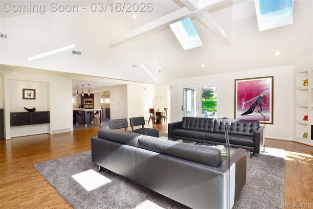 3885 Oakland Drive, Bloomfield Hills, MI 48301