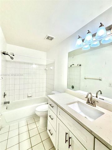 306 NW 115th Way, Coral Springs, FL 33071