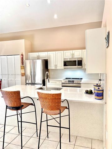 306 NW 115th Way, Coral Springs, FL 33071