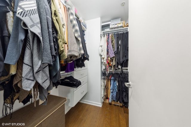 240 E Illinois Street 402, Chicago, IL 60611