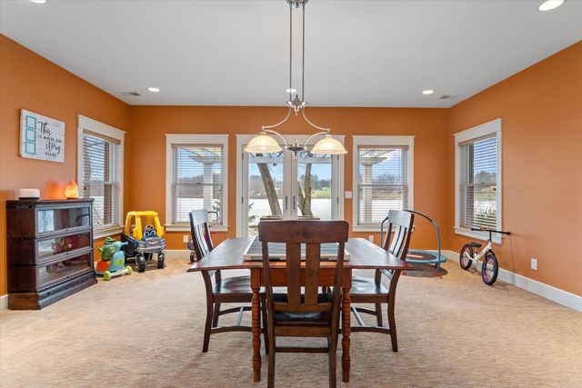 55755 Davis Lane, Dowagiac, MI 49047