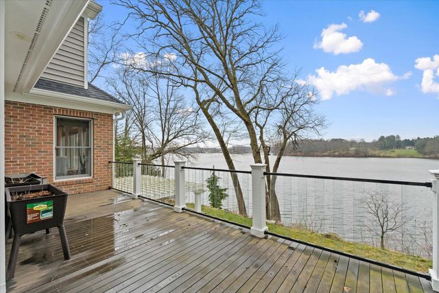 55755 Davis Lane, Dowagiac, MI 49047