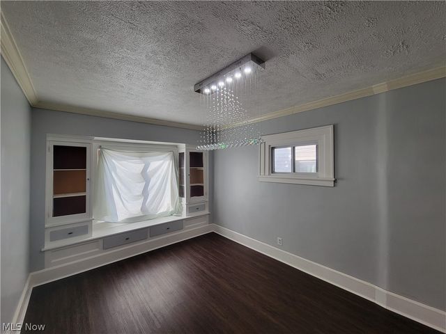 3222 W 115th Street, Cleveland, OH 44111