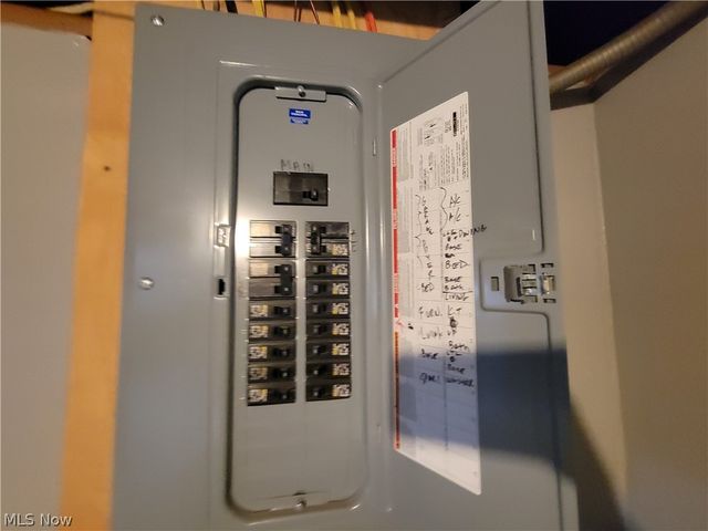 3222 W 115th Street, Cleveland, OH 44111