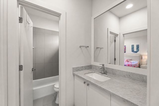 6019 Truro Street, Houston, TX 77007