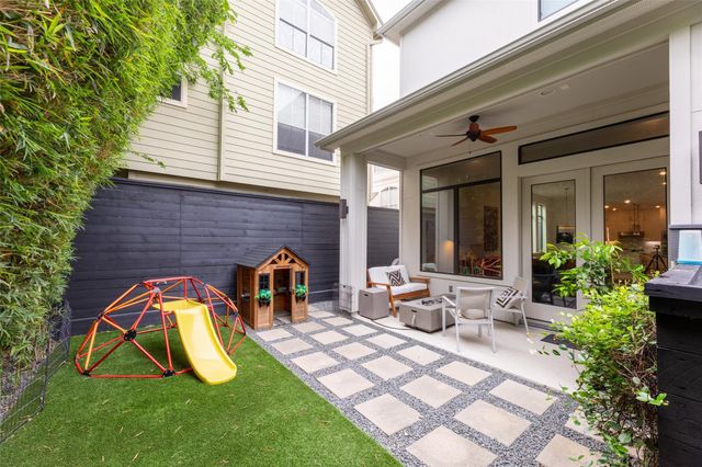 6019 Truro Street, Houston, TX 77007