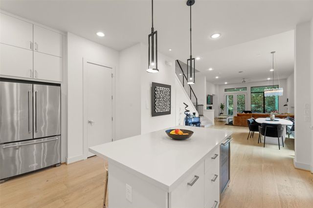 6019 Truro Street, Houston, TX 77007