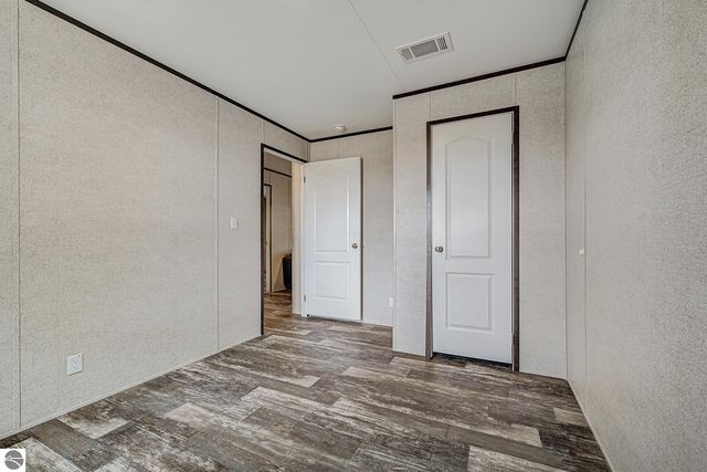 8916 NW Valley, Rapid City, MI 49676