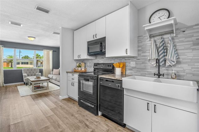28 BEECHWOOD DRIVE, Ormond Beach, FL 32176