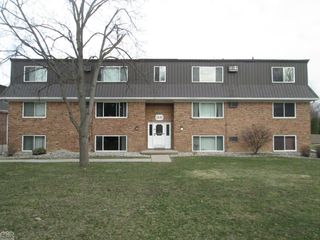 1637 S Riverside Street, St Clair, MI 48079