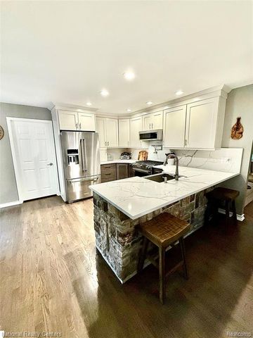 3452 E Highland Road, Howell, MI 48843