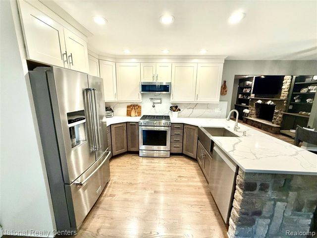 3452 E Highland Road, Howell, MI 48843