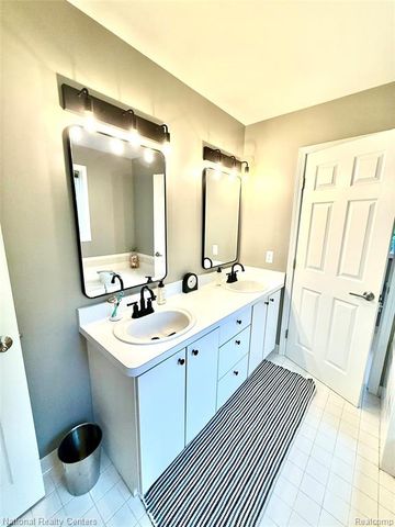 3452 E Highland Road, Howell, MI 48843