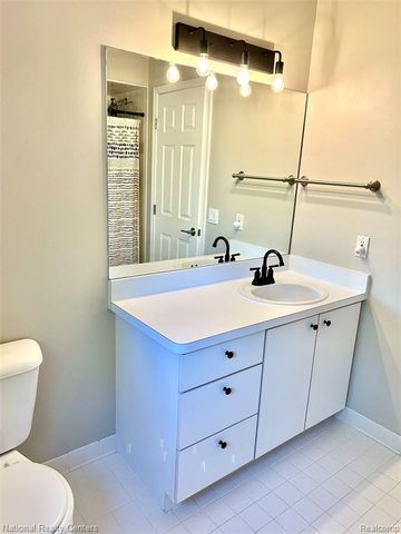 3452 E Highland Road, Howell, MI 48843