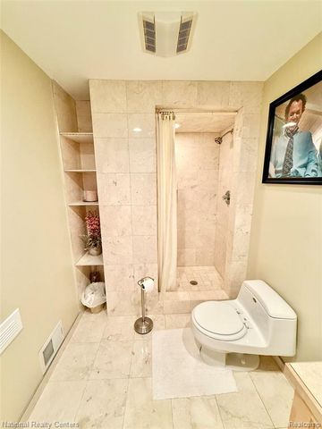 3452 E Highland Road, Howell, MI 48843