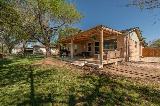 2904 River Oaks, Bryan, TX 77802
