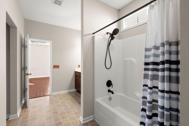 472 Foxbank Plantation Boulevard, Moncks Corner, SC 29461