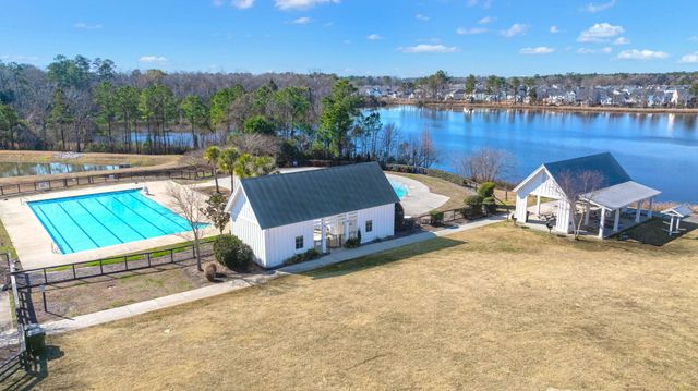472 Foxbank Plantation Boulevard, Moncks Corner, SC 29461