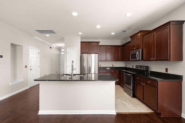 472 Foxbank Plantation Boulevard, Moncks Corner, SC 29461