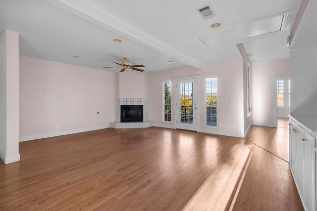 2707 57th Street, Galveston, TX 77551