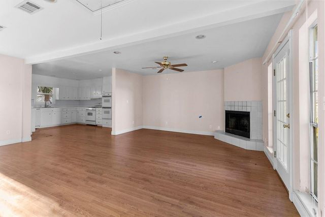 2707 57th Street, Galveston, TX 77551