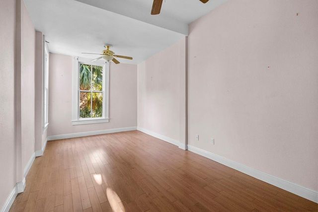 2707 57th Street, Galveston, TX 77551