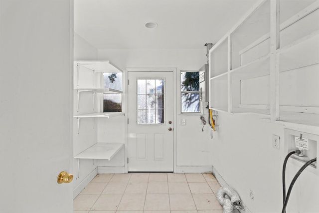 2707 57th Street, Galveston, TX 77551