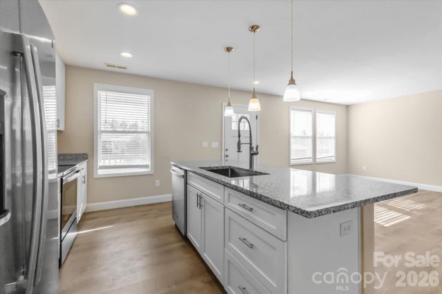 127 Hawthorne Drive, Brevard, NC 28712