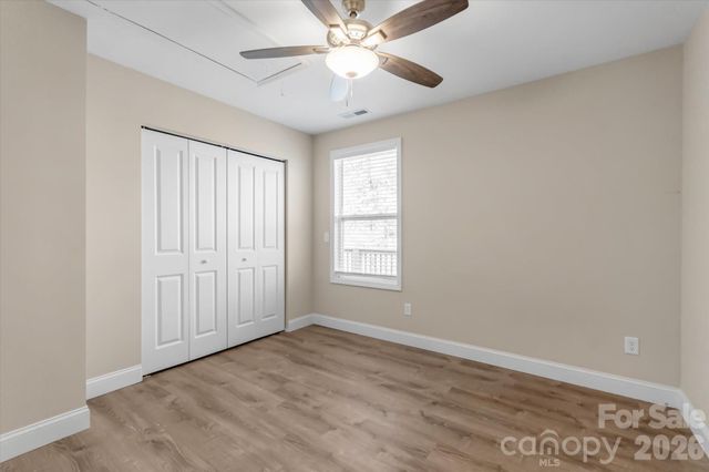 127 Hawthorne Drive, Brevard, NC 28712