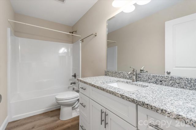127 Hawthorne Drive, Brevard, NC 28712