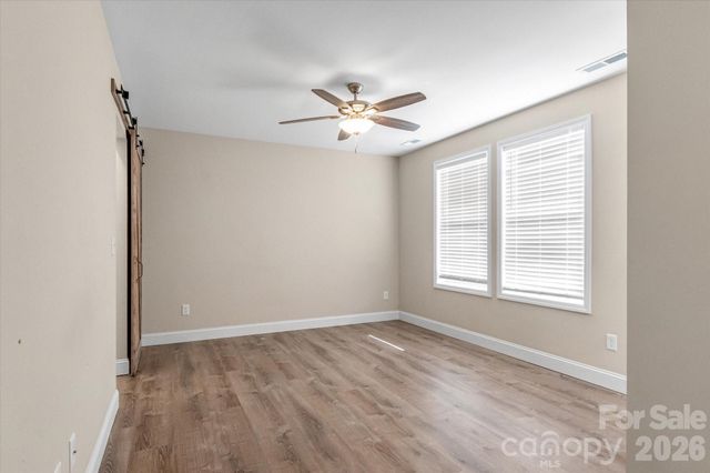 127 Hawthorne Drive, Brevard, NC 28712
