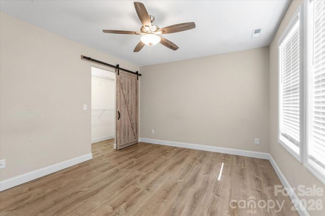 127 Hawthorne Drive, Brevard, NC 28712