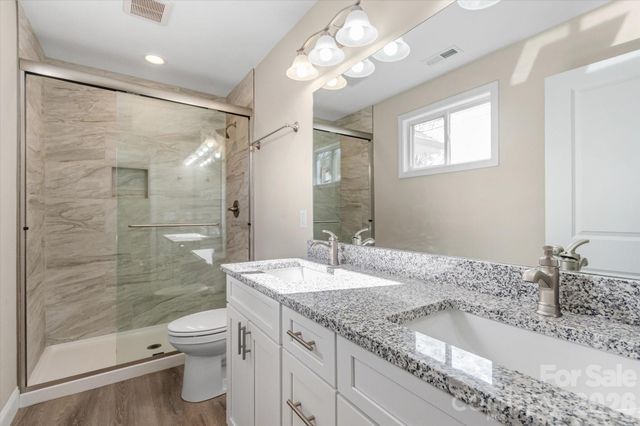 127 Hawthorne Drive, Brevard, NC 28712