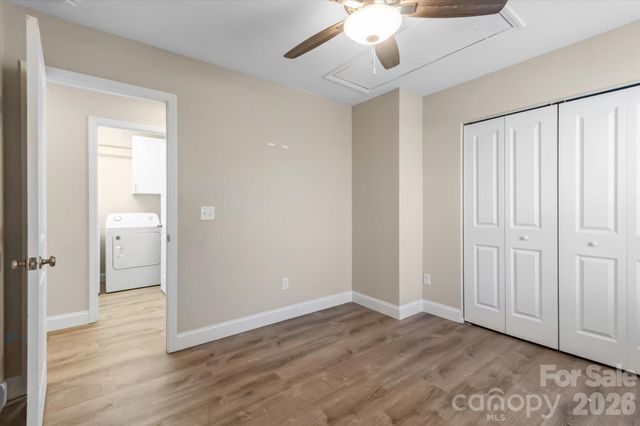 127 Hawthorne Drive, Brevard, NC 28712
