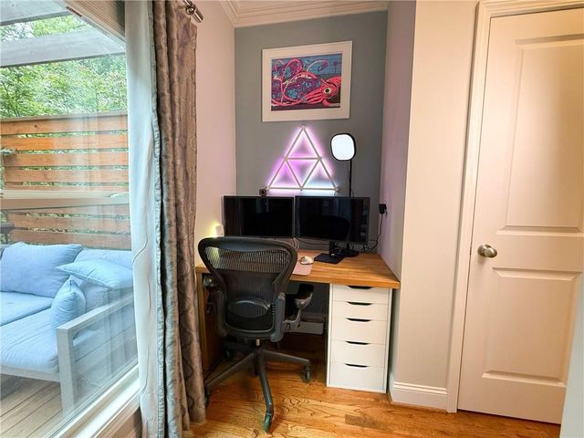 2154 W Village Lane, Smyrna, GA 30080