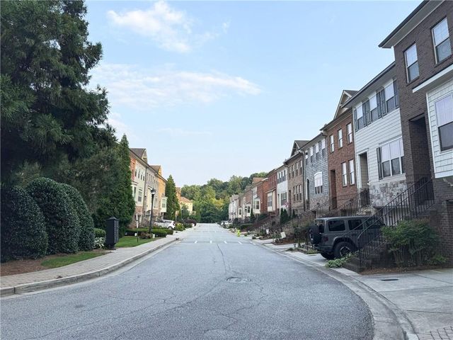 2154 W Village Lane, Smyrna, GA 30080