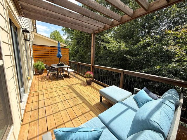 2154 W Village Lane, Smyrna, GA 30080