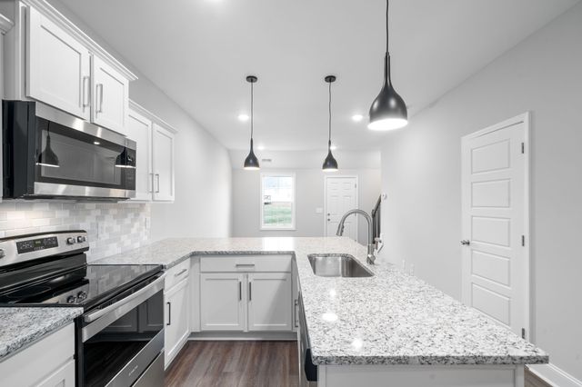 224 Drayton Dr Unit F, Clarksville, TN 37042