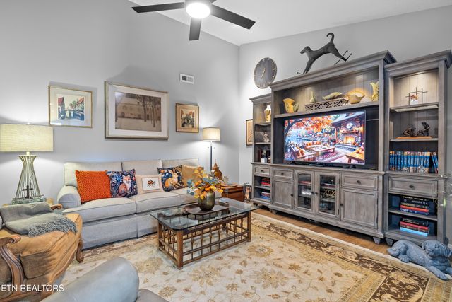 7123 La Christa Way, Knoxville, TN 37921