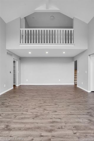 43088 W Kirkwood Drive, Clinton Township, MI 48038