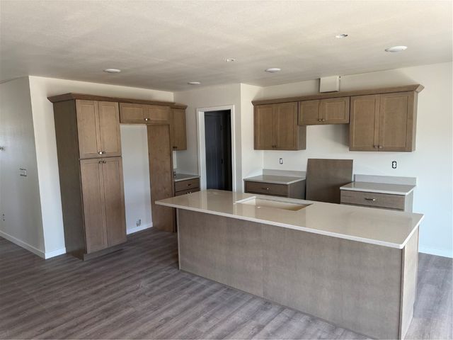 7112 Waterview Drive, Cedar Rapids, IA 52404