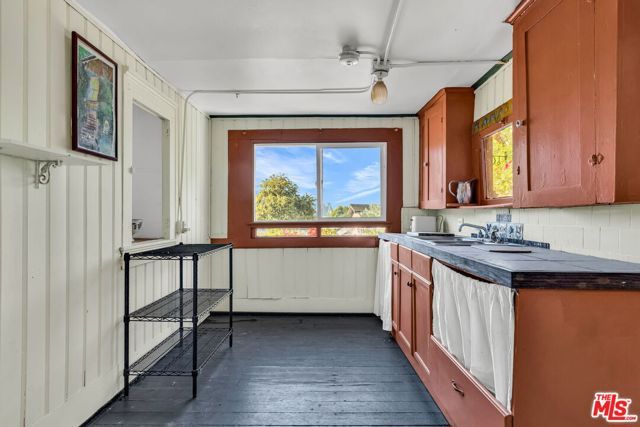 281 E AVENUE 33, Los Angeles, CA 90031