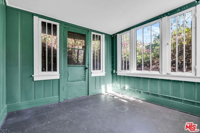 281 E AVENUE 33, Los Angeles, CA 90031