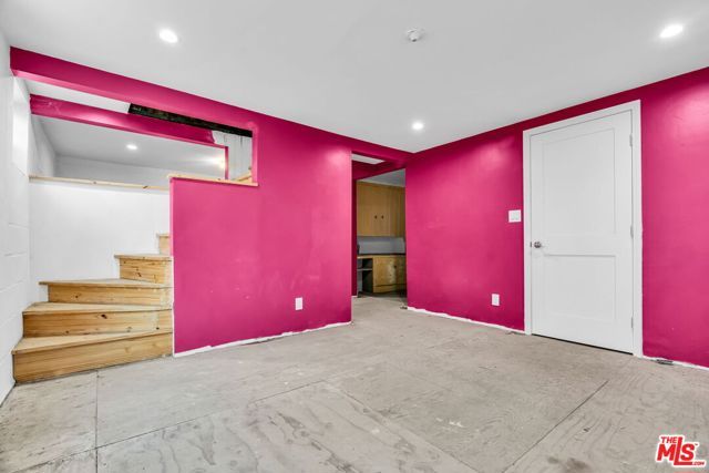 281 E AVENUE 33, Los Angeles, CA 90031