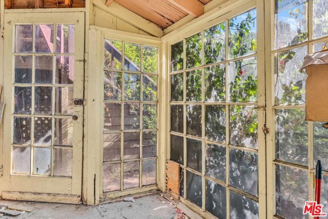 281 E AVENUE 33, Los Angeles, CA 90031