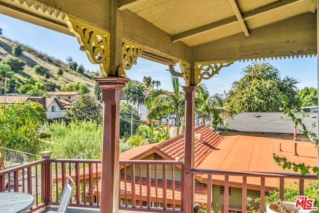 281 E AVENUE 33, Los Angeles, CA 90031