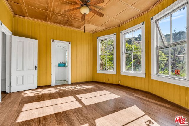 281 E AVENUE 33, Los Angeles, CA 90031