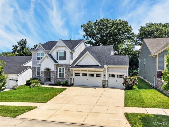 854 Nardin Drive, Chesterfield, MO 63017