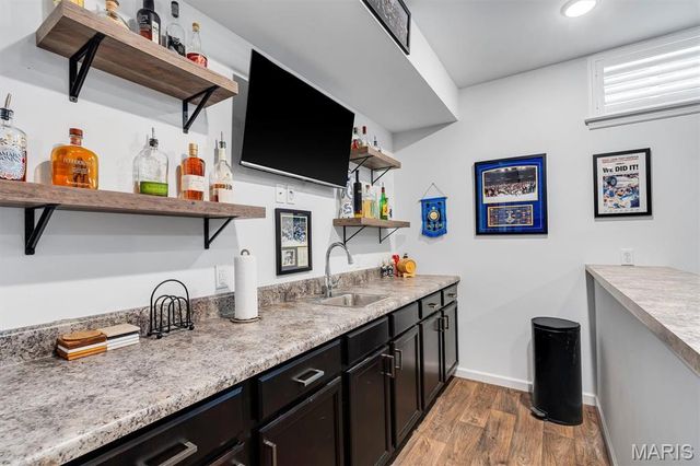 854 Nardin Drive, Chesterfield, MO 63017