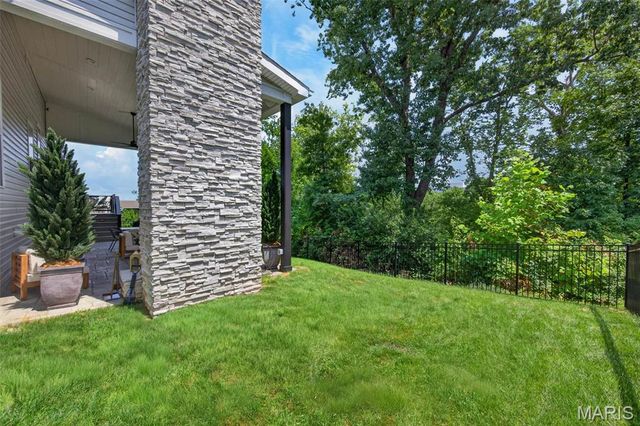 854 Nardin Drive, Chesterfield, MO 63017